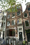 Pand met klokgevel