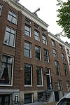 Pand met gevel onder rechte lijst