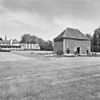 Overzicht achterzijde zogenaamd pesthuisje bij het klooster - Amsterdam - 20099815 - RCE -  Klooster Sint Elisabethsdal: Overzicht achterzijde zogenaamd pesthuisje bij het klooster (opmerking: Oud adres: Roggelseweg 57) 