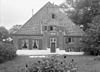 Overzicht voorgevel met voordeur - Middenbeemster - 20029319 - RCE -  boerderij 