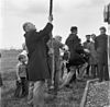 Korenmolen, tijdens de ingebruikneming door de burgemeester - Middenbeemster - 20158854 - RCE -  De Nachtegaal: Korenmolen, tijdens de ingebruikneming door de burgemeester 
