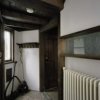 Interieur, gang naar entree