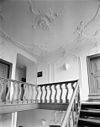 INTERIEUR, EERSTE VERDIEPING, TRAPPENHUIS, OVERLOOP - Beverwijk - 20299093 - RCE -  Hofstede van Jan Bicker: INTERIEUR, EERSTE VERDIEPING, TRAPPENHUIS, OVERLOOP 