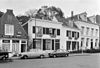 Pand met gepleisterde lijstgevel