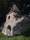 De Boerenboom, Enkhuizen.JPG -  Courtine III-IV met sluishuis De Boerenboom.