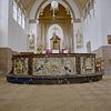 INTERIEUR, OVERZICHT HOOFDALTAAR EN COMMUNIEBANK - Enkhuizen - 20278434 - RCE -  OUD KATH. KERK: INTERIEUR, OVERZICHT HOOFDALTAAR EN COMMUNIEBANK 