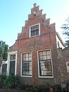 Karseboomstraat 3, Enkhuizen.JPG -  Pand met trapgevel