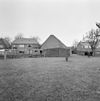 Overzicht achterzijde met omgeving - Enkhuizen - 20339139 - RCE -  Boerderijen: Overzicht achterzijde met omgeving 