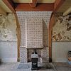 Interieur, overzicht betegelde schouw - De Rijp - 20344201 - RCE -  woonhuis: Interieur, overzicht betegelde schouw 