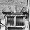 Boogfries van het raam - Haarlem - 20096183 - RCE -  Stadhuis: boogfries van het raam 