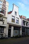 Pand met klokgevel