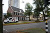 Haarlem-Vredenburgh-Kleine Houtweg - Vredenburgh en bijbehorende koepel onder architectuur van Abraham van der Hart. Kleine Houtweg, Haarlem, tegenover het Haarlemmerhout. Direct erachter het nieuwbouw van de vorm. Maria Stichting.
