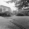 Smedestraat vanuit het hof Van Oorschot - Haarlem - 20095775 - RCE -  Overzichten: Splitsing Bartel Jorisstraat/Smedestraat vanuit het hof Van Oorschot 