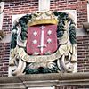 Gevelsteen-vicit-vim-virtus -  Gable stone with Haarlem motto 