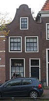 Pand met klokgeveltje