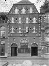 Overzicht voorgevel - Haarlem - 20098132 - RCE -  Wijnkoperij: Overzicht voorgevel (opmerking: In: Buiten ; 18 (1924), nr. 40, p. 473) 