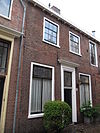 Pand met rechte kroonlijst