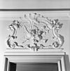 Interieur hal stucwerk boven deur - Heemskerk - 20104437 - RCE -  Kasteel Marquette: interieur hal stucwerk boven deur 