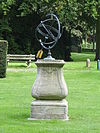 Zonnewijzer Hartekamp.JPG -  Hartekamp: Zonnewijzer - Herenweg 5 - Heemstede 