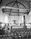 Interieur naar het oosten - Heiloo - 20106861 - RCE -  N.H.Kerk: interieur naar het oosten 