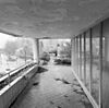 Hotelgedeelte, eerste verdieping, gedeelte dakterras met balustrade - Hilversum - 20341411 - RCE -  Gooiland: Hotelgedeelte, eerste verdieping, gedeelte dakterras met balustrade 