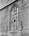 Raam met roestende brugijzers - Hippolytushoef - 20113623 - RCE -  Nederlands Hervormde Kerk: raam met roestende brugijzers 