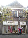 Pand met vernieuwde gevel