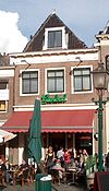 Huis met eenvoudige 18e-eeuwse gevel