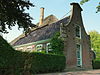 Stolpboerderij, Westeinde 4, Opperdoes (links) -  Farmhouse, Westeinde 4, Opperdoes, The Netherlands