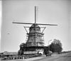Overzicht van de molen in de steigers - Wervershoof - 20253635 - RCE -  De Hoop: Overzicht van de molen in de steigers (opmerking: Van deze molen is ook een Sipman-tekening) 