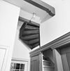 INTERIEUR, HAL MET TRAP - Naarden - 20279619 - RCE -  INTERIEUR, HAL MET TRAP 