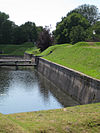 20100621 Naarden Courtine Oranje-Promers 004.JPG - 20100621 Naarden Courtine Oranje-Promers 004.JPG, rijksmonument in Naarden-Vesting