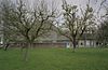 Zijaanzicht van het voor- en achterhuis - Hoogwoud - 20343916 - RCE -  Stolpboerderij/ Langhuisboerderij: Zijaanzicht van het voor- en achterhuis 