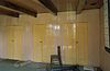 Interieur achterkamer, kastenwand - Hoogwoud - 20343914 - RCE -  Stolpboerderij/ Langhuisboerderij: Interieur achterkamer, kastenwand 