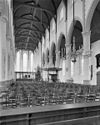 Interieur naar het koor - Weesp - 20252292 - RCE -  Nederlands Hervormde Kerk: interieur naar het koor 