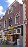 Pand met afgeknotte topgevel