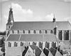 Exterieur zuidzijde kerk vanaf het stadhuis - Weesp - 20252285 - RCE -  Nederlands Hervormde Kerk: exterieur zuidzijde kerk vanaf het stadhuis 