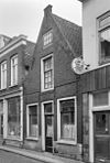 Pand met gedodekopt topgeveltje