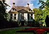 Huis Trompenburgh -  De tuinaanleg bij huis Trompenburgh te 's-Graveland. 