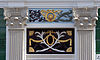 Zaandijk, Lagedijk 48 - RM40102 detail -  Zaandijk: Lagedijk 48 - detail raamversiering boven deur 