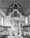 Interieur- orgel, met daaronder de preekstoel - Almelo - 20276015 - RCE -  Doopsgezinde Kerk: Interieur: orgel, met daaronder de preekstoel 