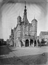 Overzicht voorgevel - Deventer - 20054355 - RCE -  Waag: Overzicht voorgevel (opmerking: In: Buiten ; 16(1922), nr. 40, p. 469) 