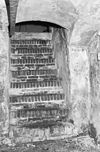 INT. KELDER, STENEN TRAP - Deventer - 20309480 - RCE -  INT. KELDER, STENEN TRAP 