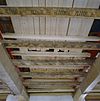 Interieur, gedeelte balkenplafond met schildering, tijdens restauratie - Deventer - 20336336 - RCE -  Balkschildering/ Plafondschildering: Interieur, gedeelte balkenplafond met schildering, tijdens restauratie 
