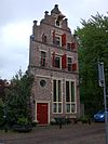 Rijkmanstraat 13.JPG -  Deventer, Nederland (The Netherlands). Rijksmonument (dated 1612). In 2012 the house received a name of its own: Huys Ricmode. This file was uploaded with Commonist.