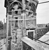 Detail noordwesttoren, tijdens restauratie - Deventer - 20336264 - RCE -  Waag: Detail noordwesttoren, tijdens restauratie 