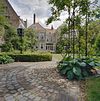 Overzicht tuin met achtergevel - Deventer - 20335645 - RCE -  Tuin: Overzicht tuin met achtergevel 