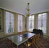 Interieur, overzicht zaal met geschilderde behangsels, na restauratie - Deventer - 20338109 - RCE -  Behangsel: Interieur, overzicht zaal met geschilderde behangsels, na restauratie 