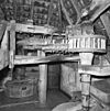 Interieur van watergedreven molen met onderslagrad, spoorwiel, tussenloper en steenschijf - Haaksbergen - 20283570 - RCE -  Oostendorperwatermolen: Interieur van watergedreven molen met onderslagrad, spoorwiel, tussenloper en steenschijf 