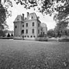 Exterieur overzicht RECHTER zijgevel - Diepenheim - 20311267 - RCE -  Nijenhuis: Exterieur overzicht RECHTER zijgevel (opmerking: PUBL.: PRIVATE COUNTRY HOUSES) 
